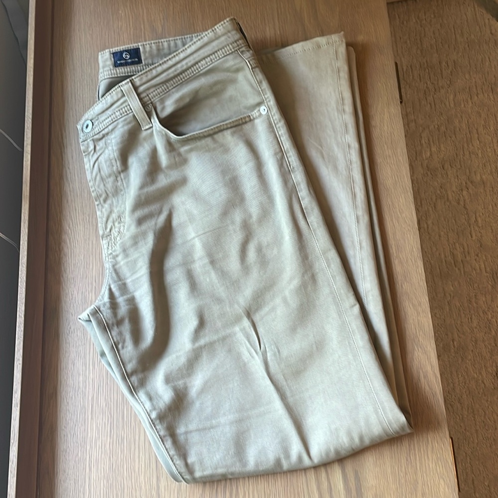 AG Graduate Khaki colored jeans